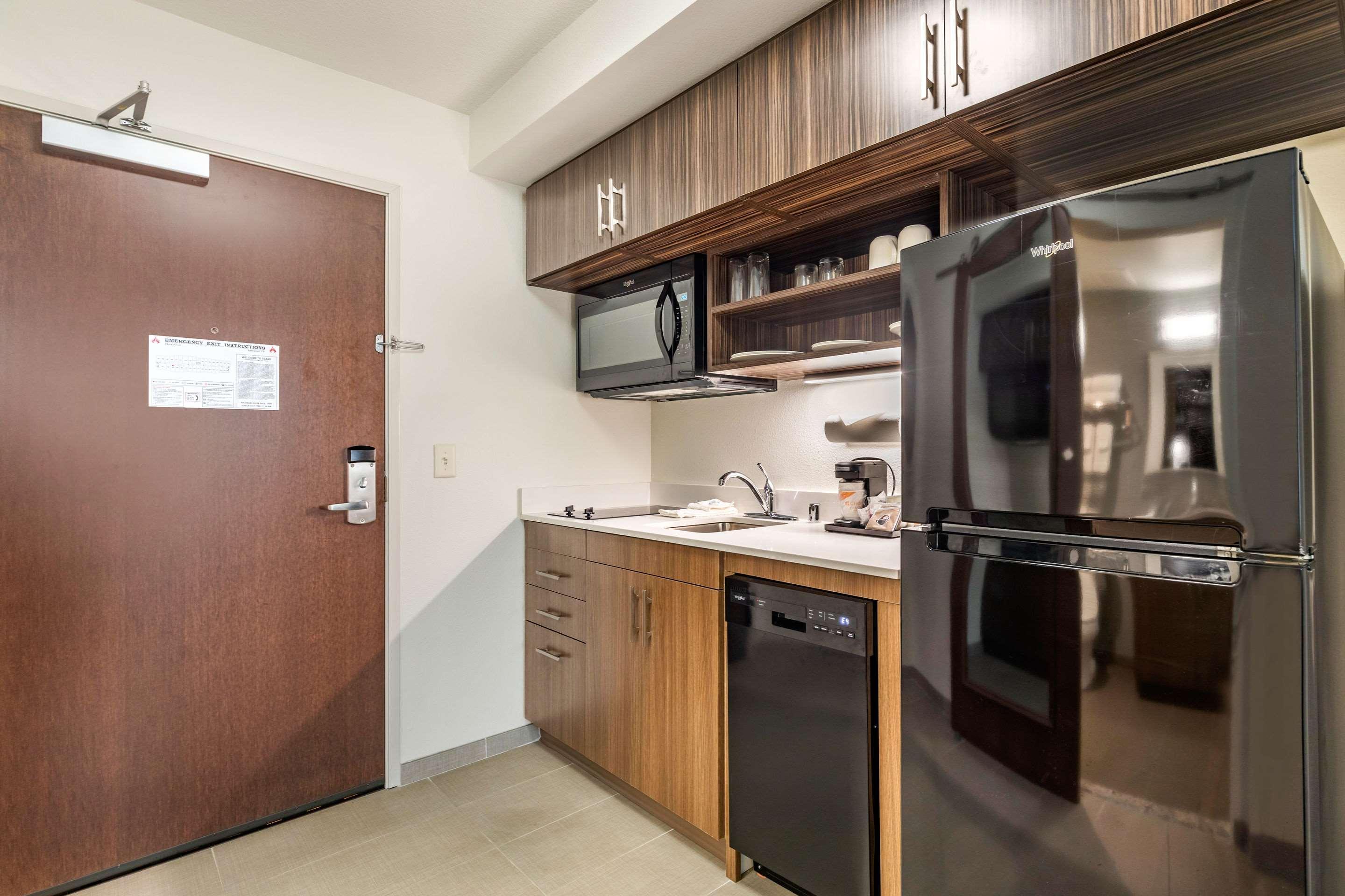 Mainstay Suites Lancaster Dallas South Экстерьер фото