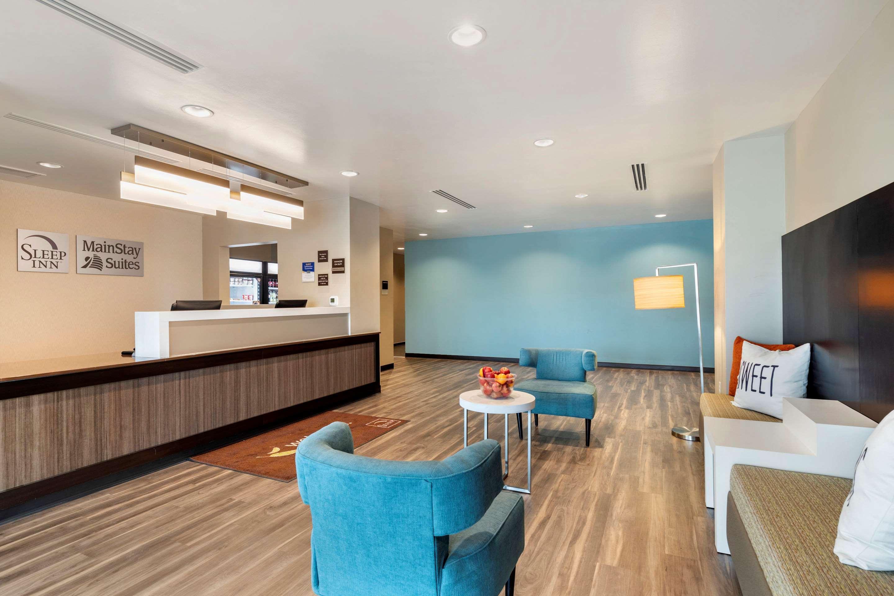Mainstay Suites Lancaster Dallas South Экстерьер фото