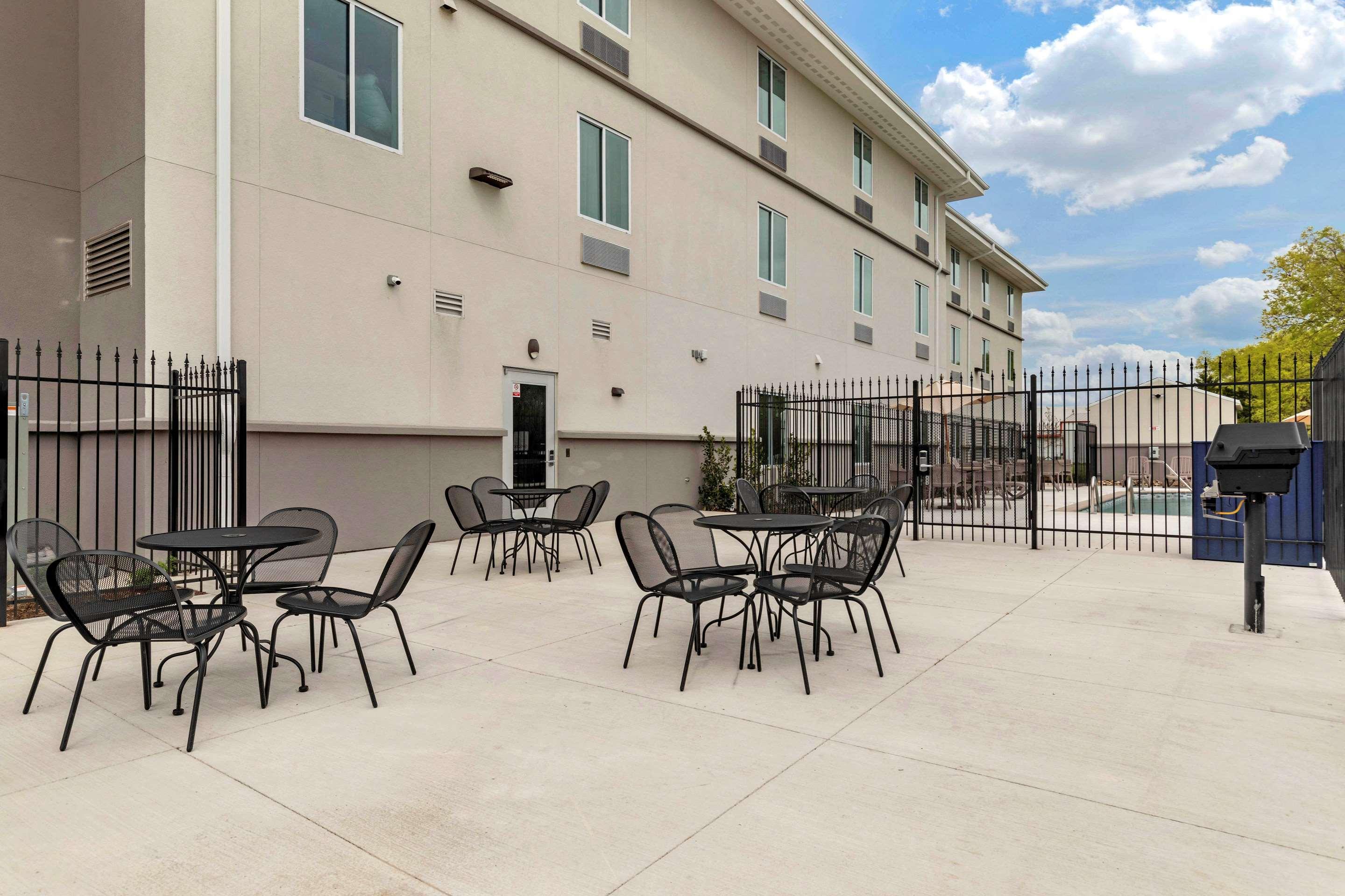 Mainstay Suites Lancaster Dallas South Экстерьер фото